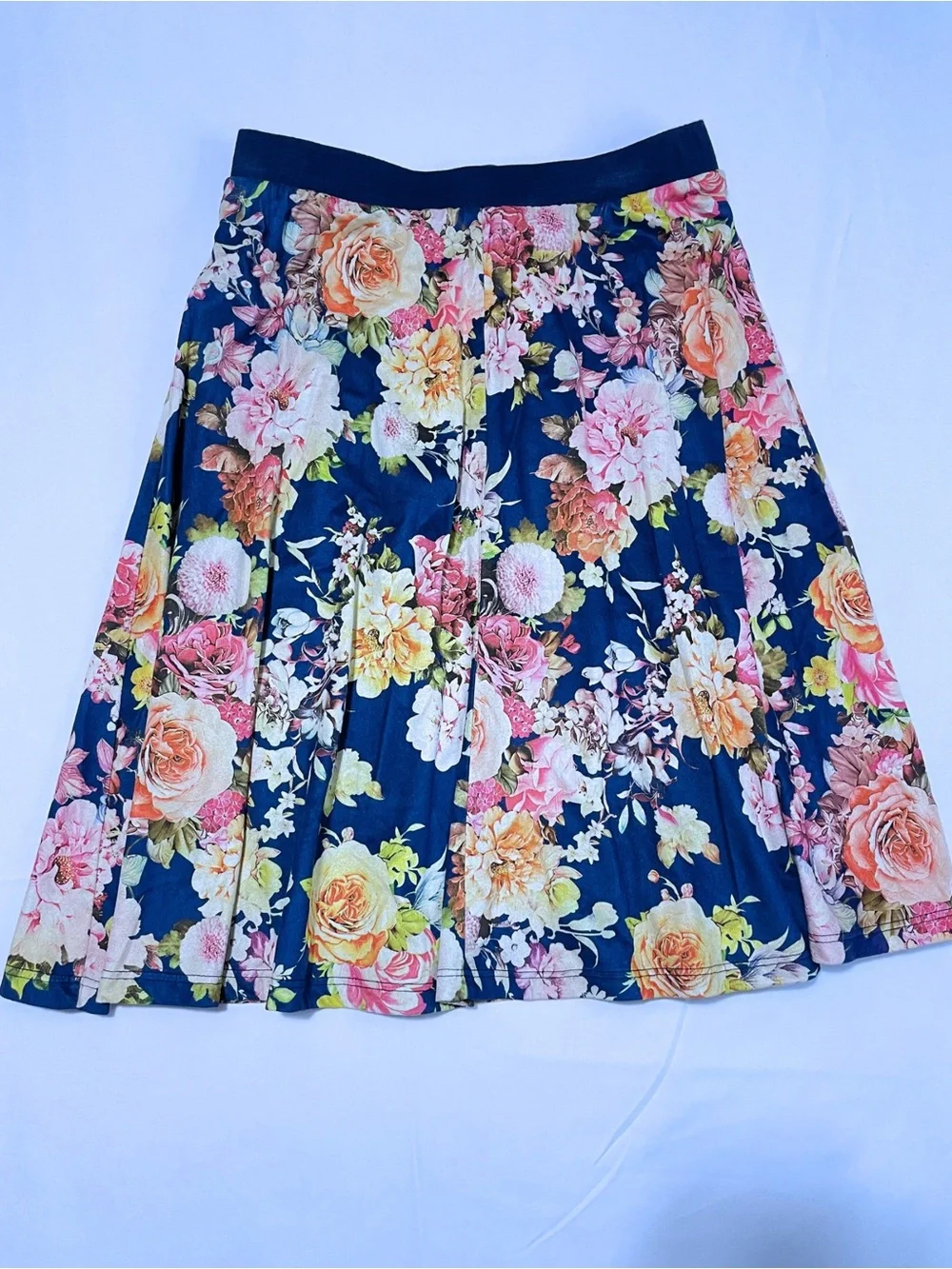 LE LIS Made USA Navy Floral A-Line Pull On Stretch Skirt Size Medium